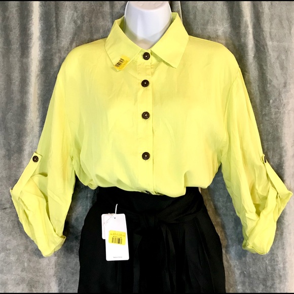 Women’s Yellow Button Down Pocket Blouse - XL - Picture 1 of 10